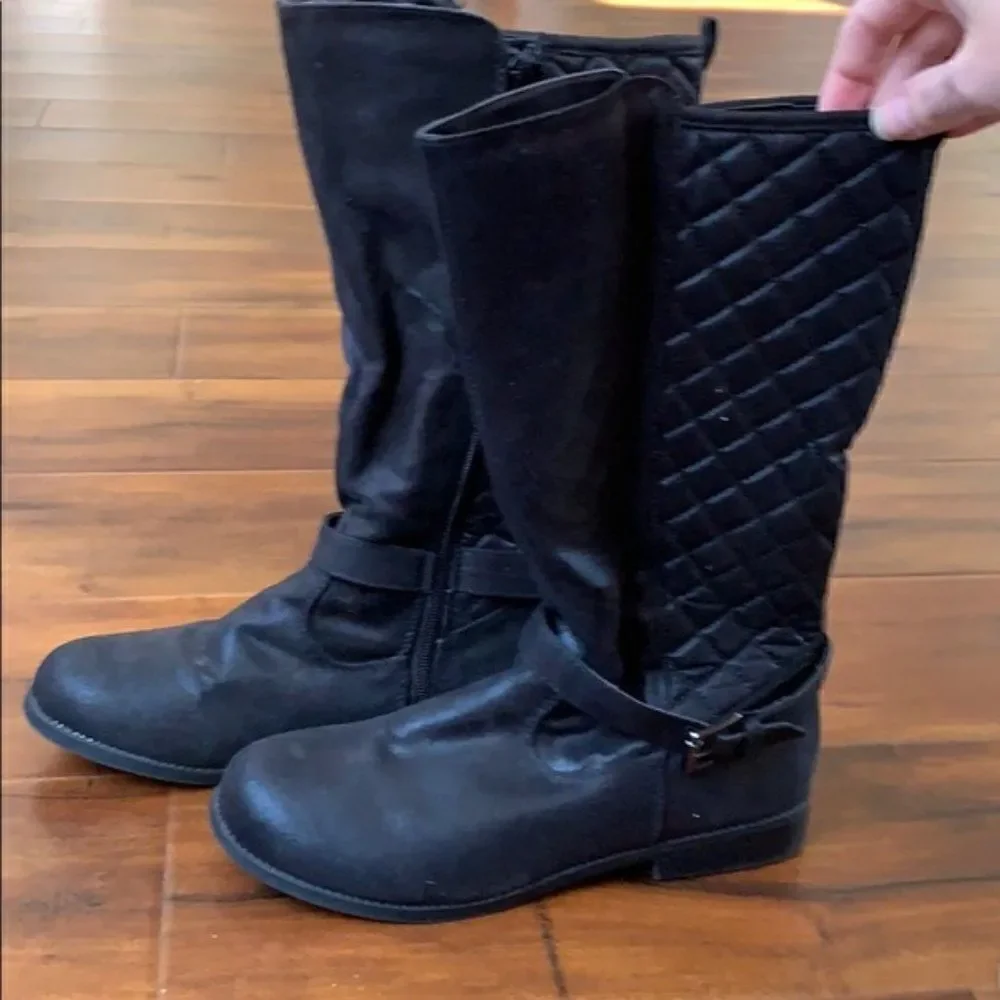 𝅺AMERICAN Eagle Quilted Bootie Boots Shoes